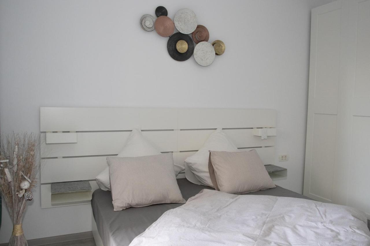 Lazo Two Room- Luxury Apartment Bucureşti Exterior foto