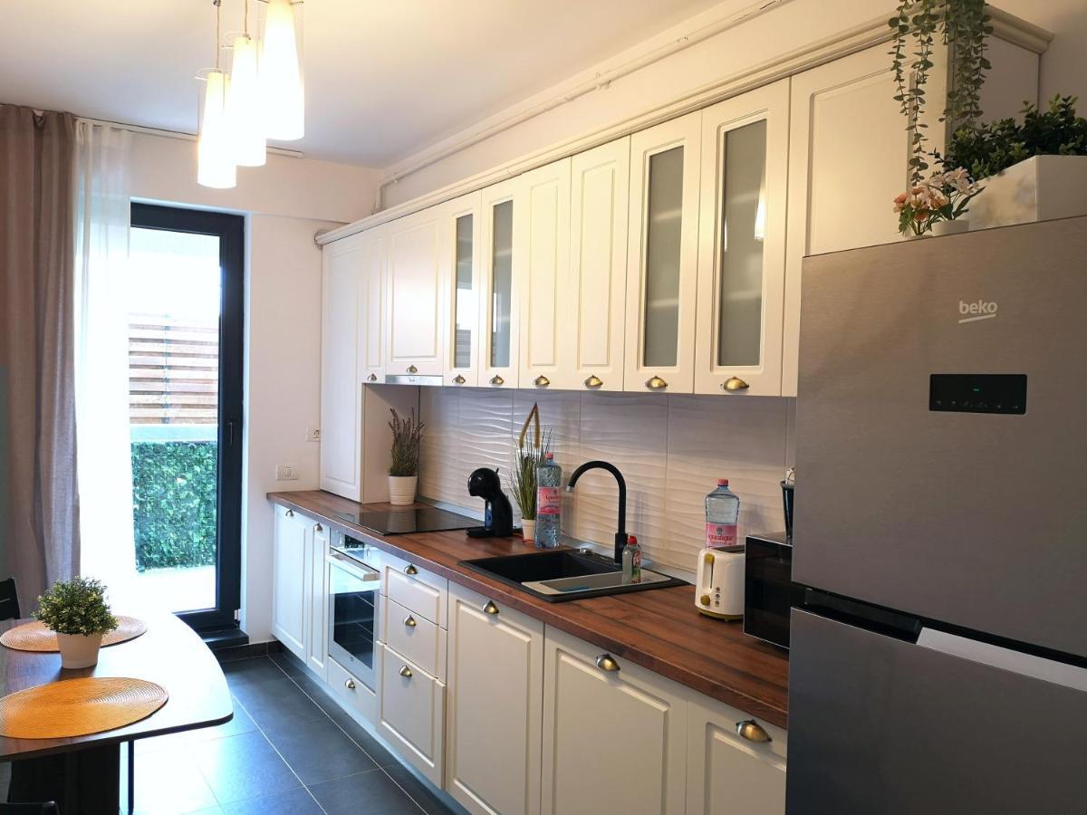 Lazo Two Room- Luxury Apartment Bucureşti Exterior foto